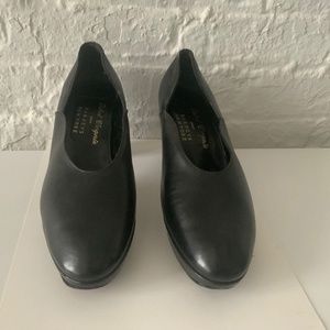 Vintage Rare Robert Clergerie Pumps